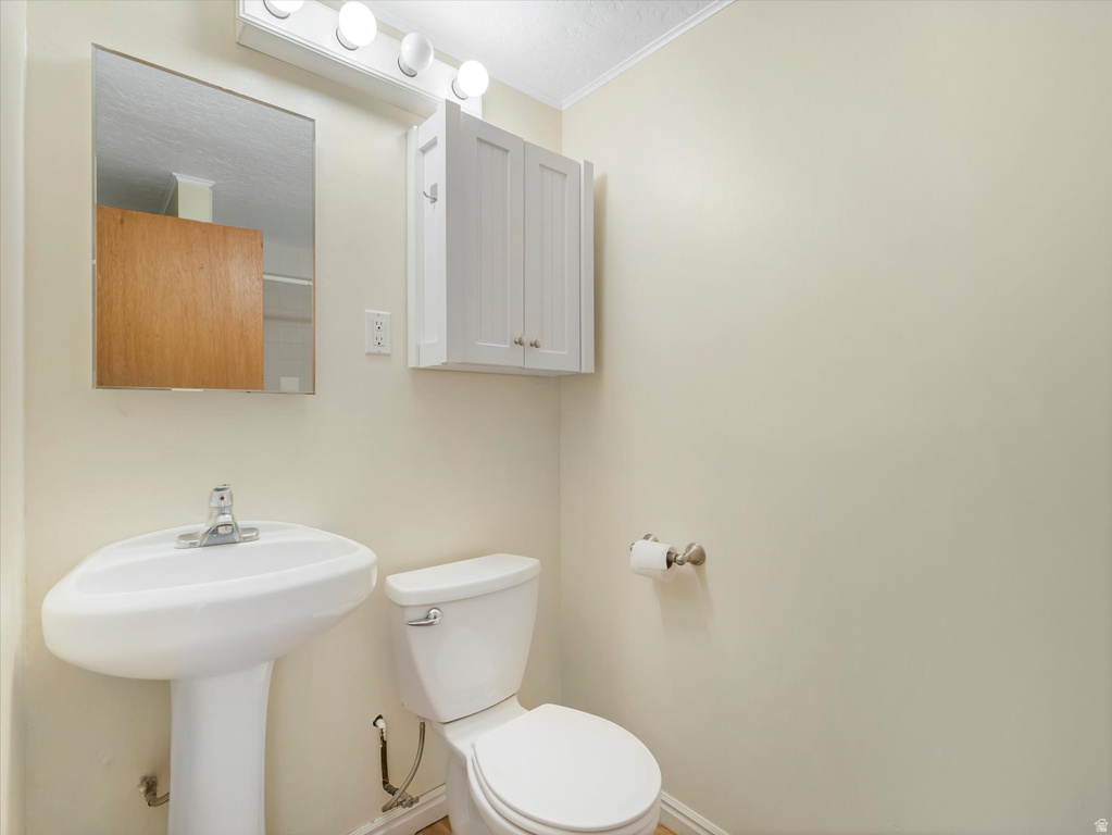 1204 E IRIS LN Millcreek, UT 84106