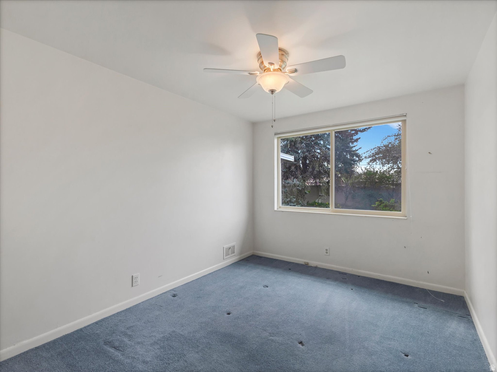 1204 E IRIS LN Millcreek, UT 84106