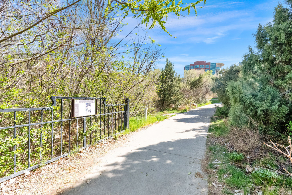 1201 E WILMINGTON AVE #205 Salt Lake City, UT 84106