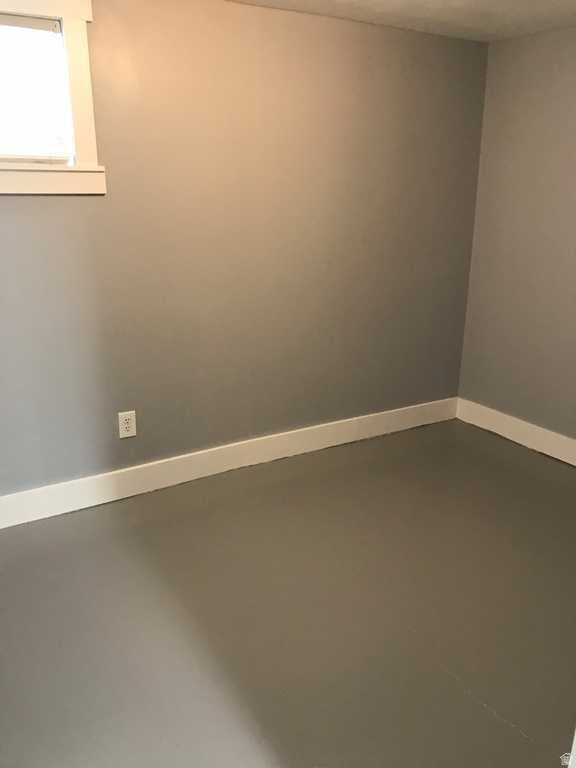 3177 S ELMER ST Magna, UT 84044