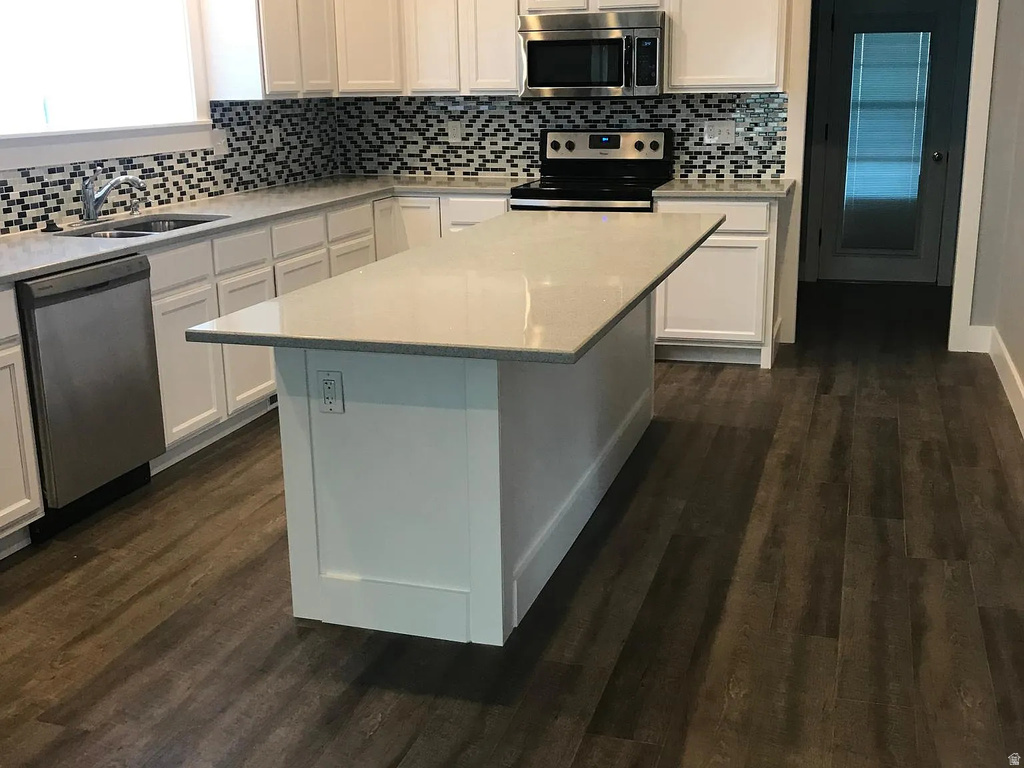 3177 S ELMER ST Magna, UT 84044