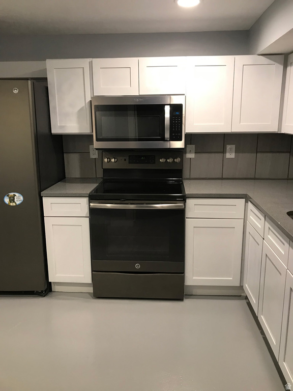 3177 S ELMER ST Magna, UT 84044