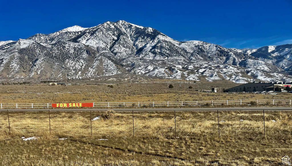 View photos for 200 N Frontage Rd 200 N Frontage Rd