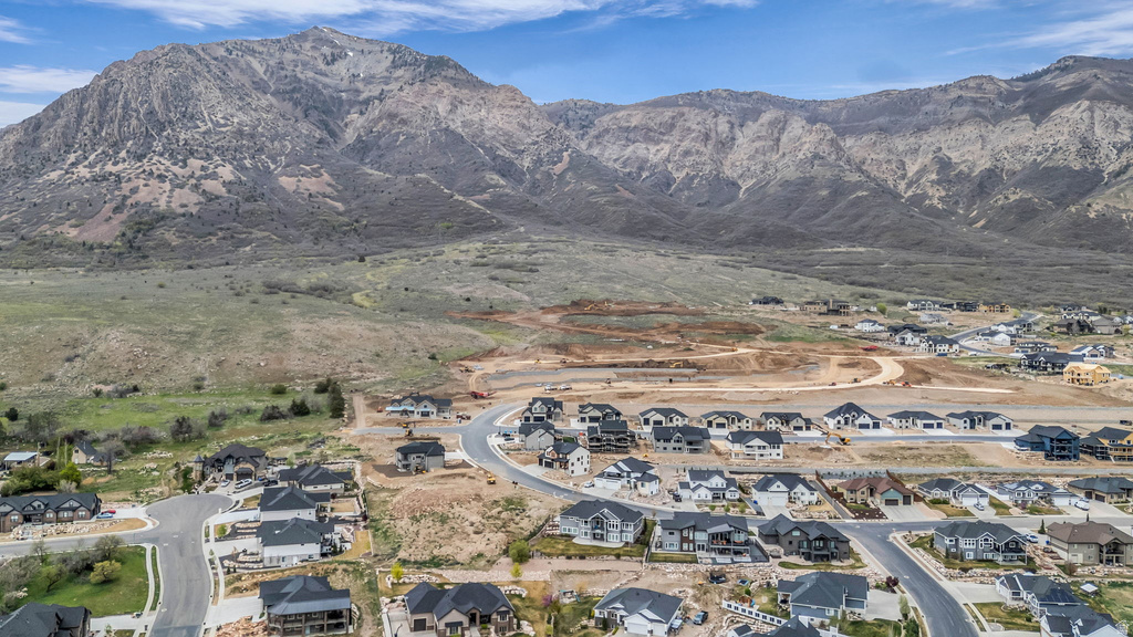 3820 N 600 E North Ogden, UT 84414