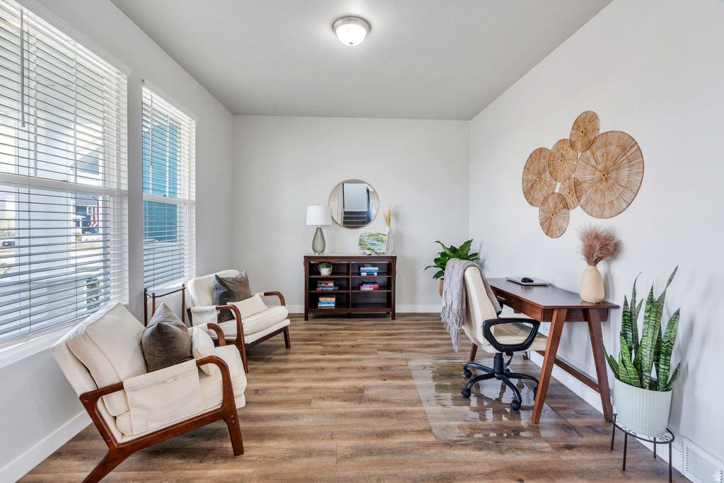 6281 W COPPER HAWK DR South Jordan, UT 84009