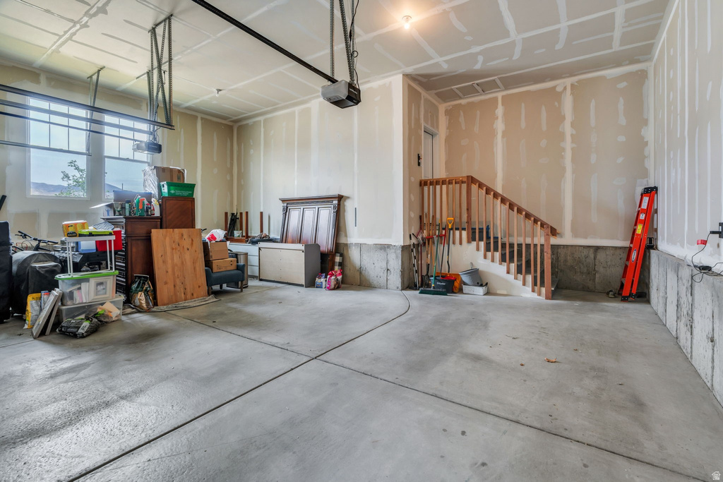 6281 W COPPER HAWK DR South Jordan, UT 84009