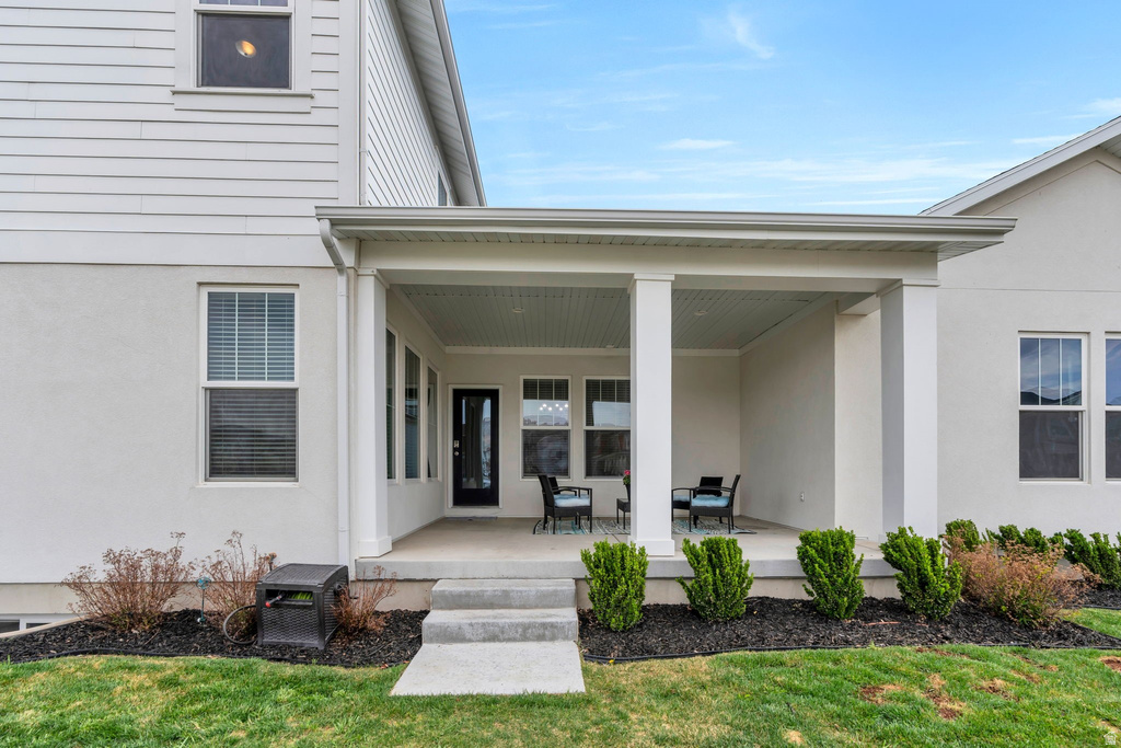 6281 W COPPER HAWK DR South Jordan, UT 84009