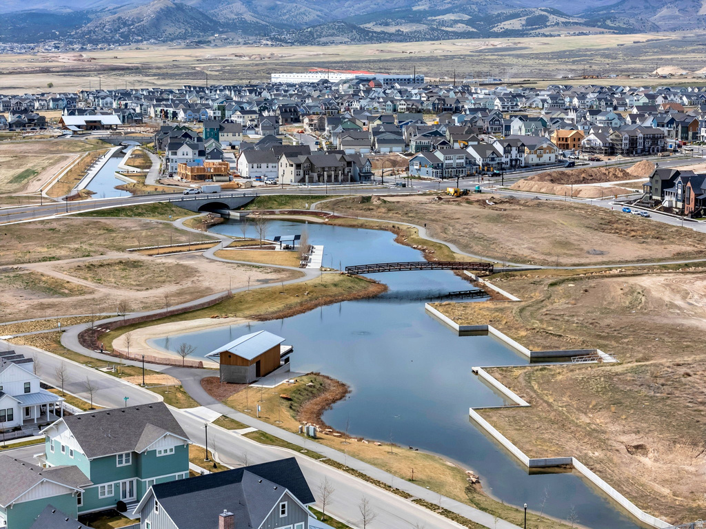 6281 W COPPER HAWK DR South Jordan, UT 84009