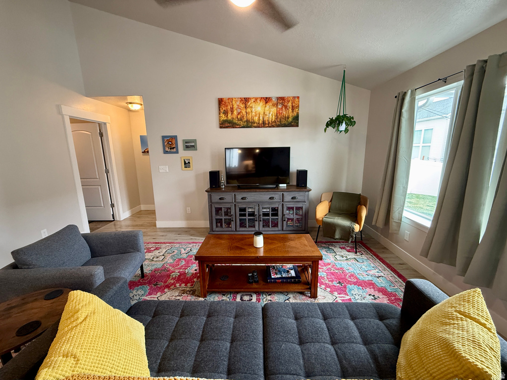 128 N FOXMOOR WAY Saratoga Springs, UT 84045