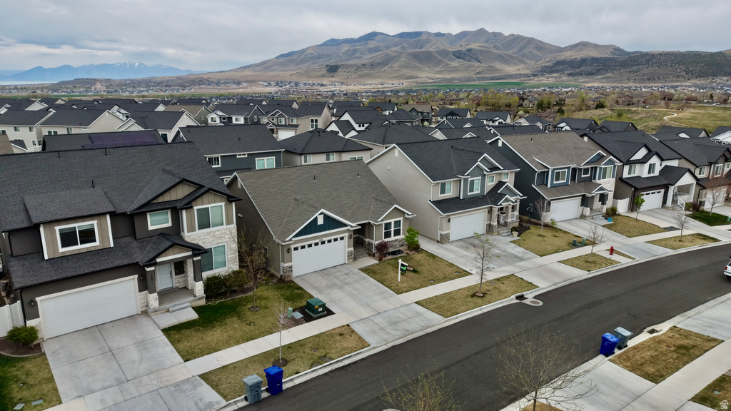 128 N FOXMOOR WAY Saratoga Springs, UT 84045