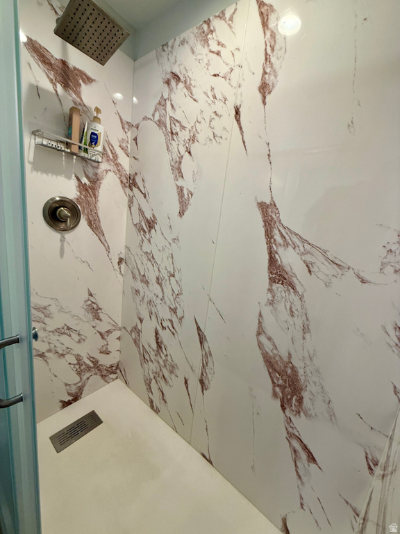 128 N FOXMOOR WAY Saratoga Springs, UT 84045