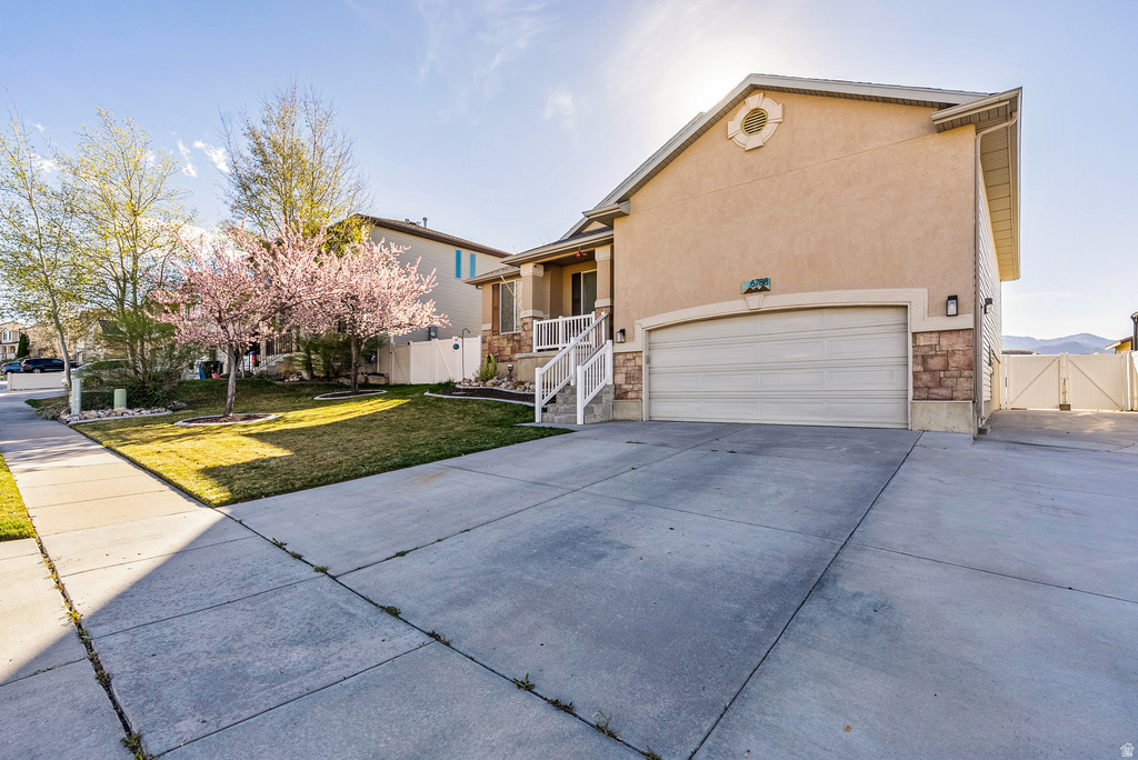 6788 S LIZA LN West Jordan, UT 84081