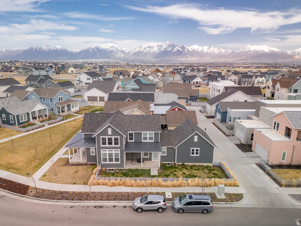 11517 S PEBBLE POND 6937 South Jordan, UT 84009