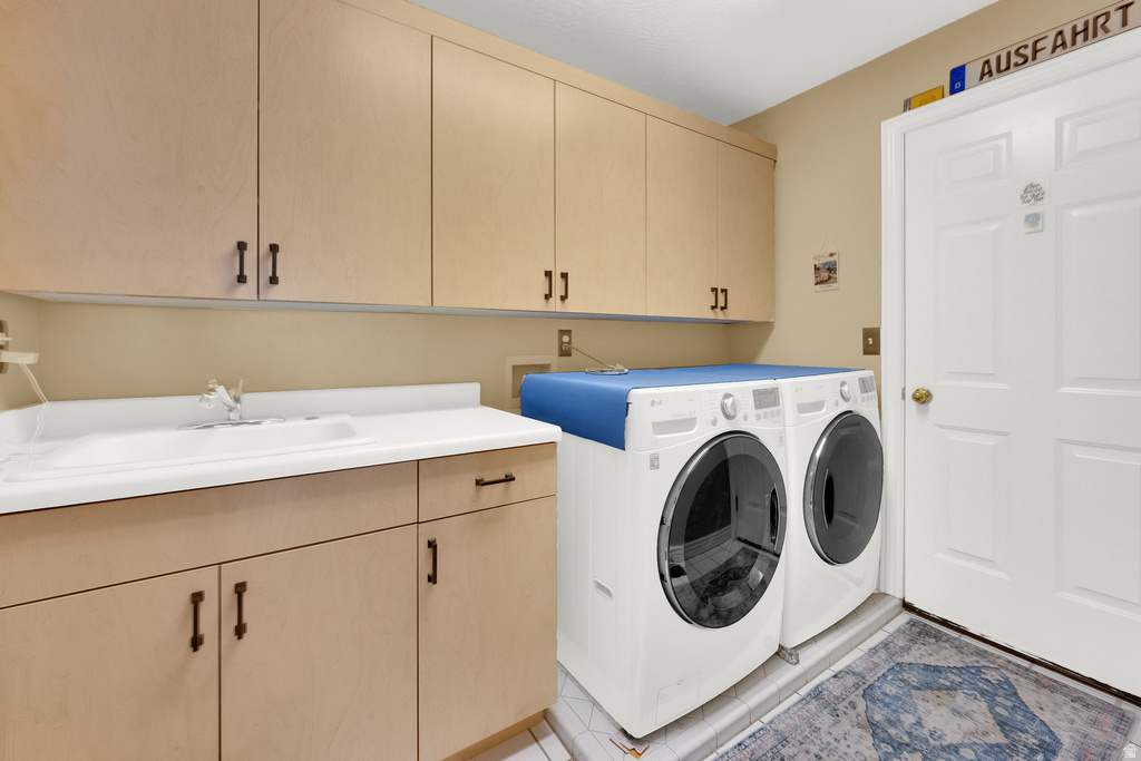 2198 E IVERSON WOODS PL Holladay, UT 84117