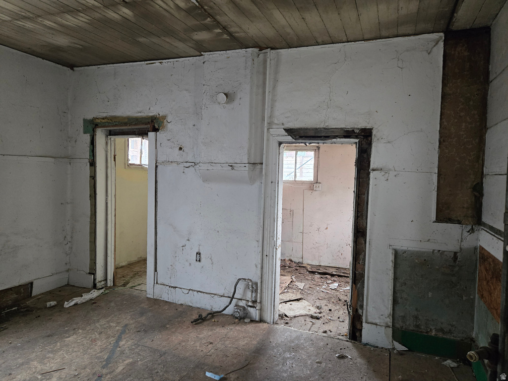 225 W FERN AVE Salt Lake City, UT 84103