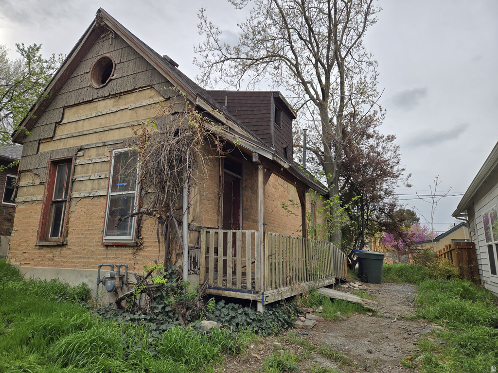 225 W FERN AVE Salt Lake City, UT 84103