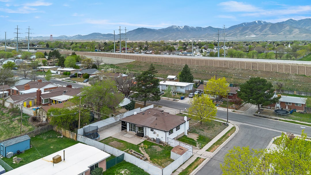 3649 S 5725 W West Valley City, UT 84128