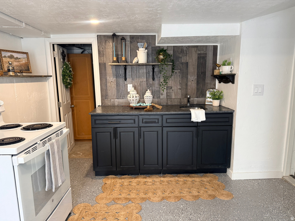 3649 S 5725 W West Valley City, UT 84128