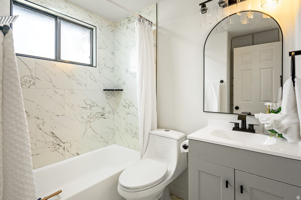 3649 S 5725 W West Valley City, UT 84128