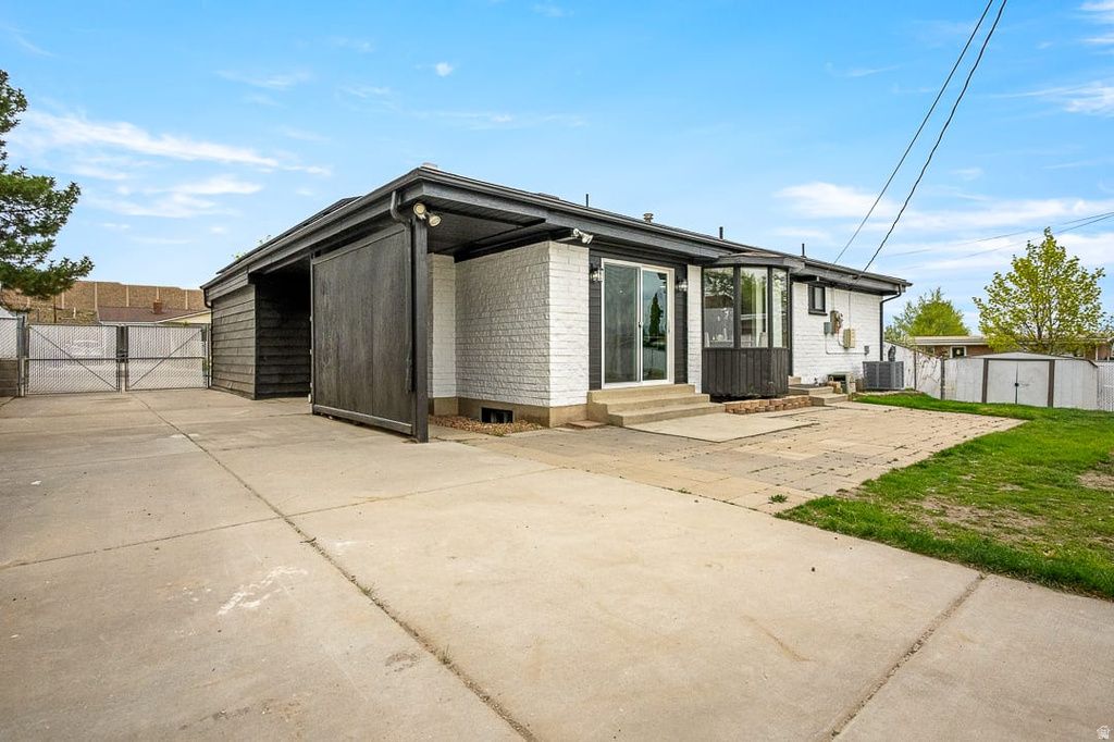 3649 S 5725 W West Valley City, UT 84128