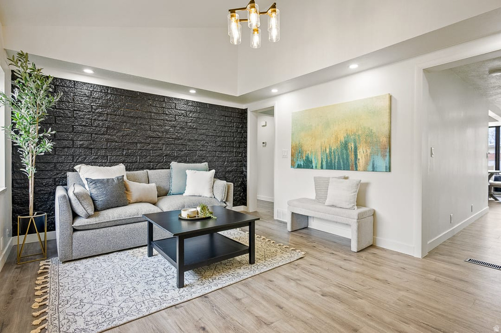 3649 S 5725 W West Valley City, UT 84128