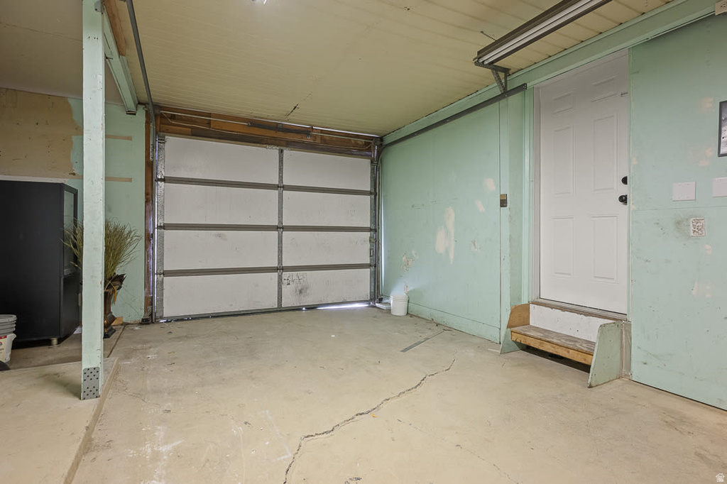 3649 S 5725 W West Valley City, UT 84128