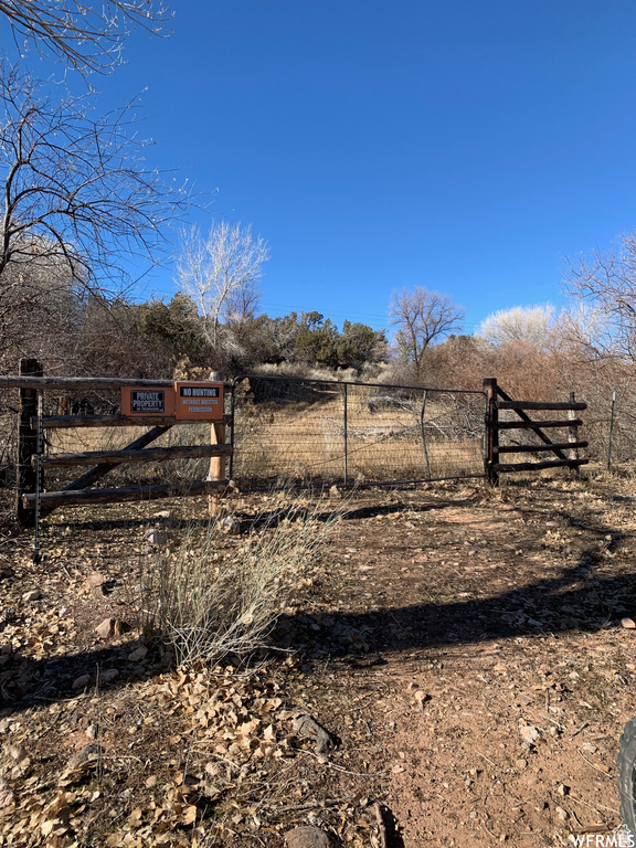 4551 S 600 E Torrey, UT 84775