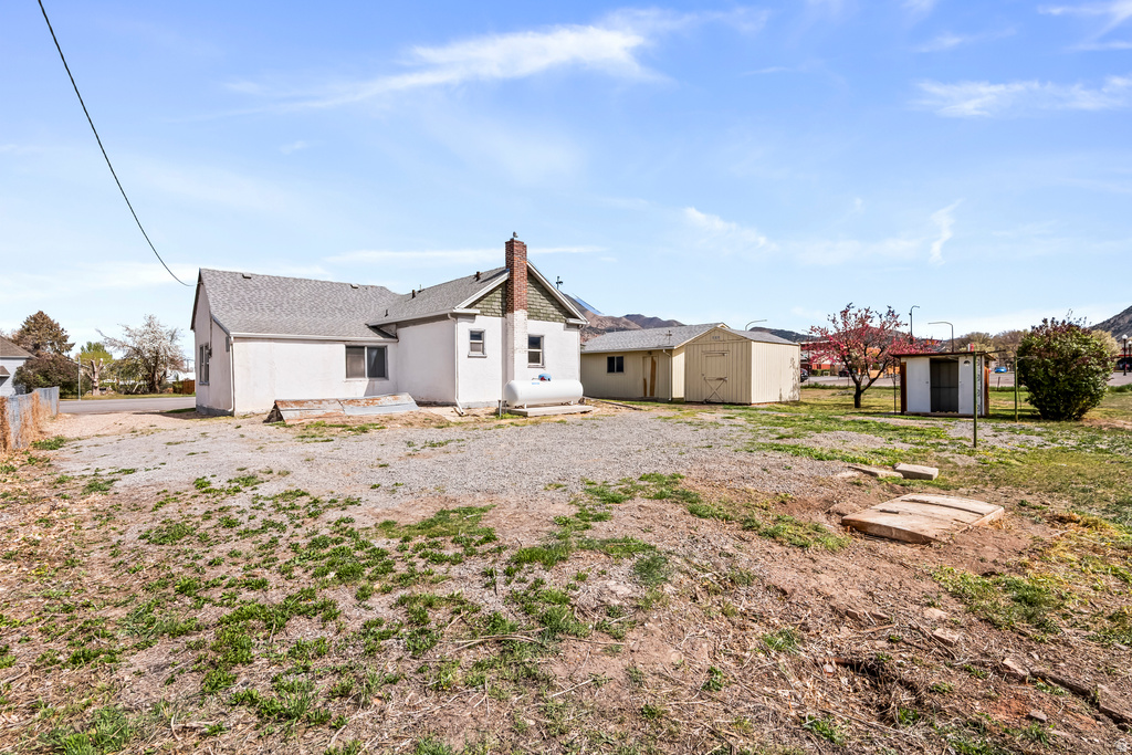 71 W 100 N Nephi, UT 84648