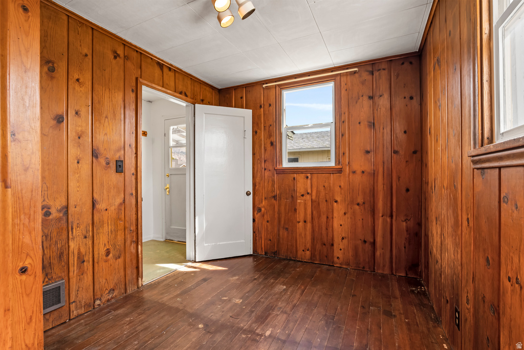 71 W 100 N Nephi, UT 84648