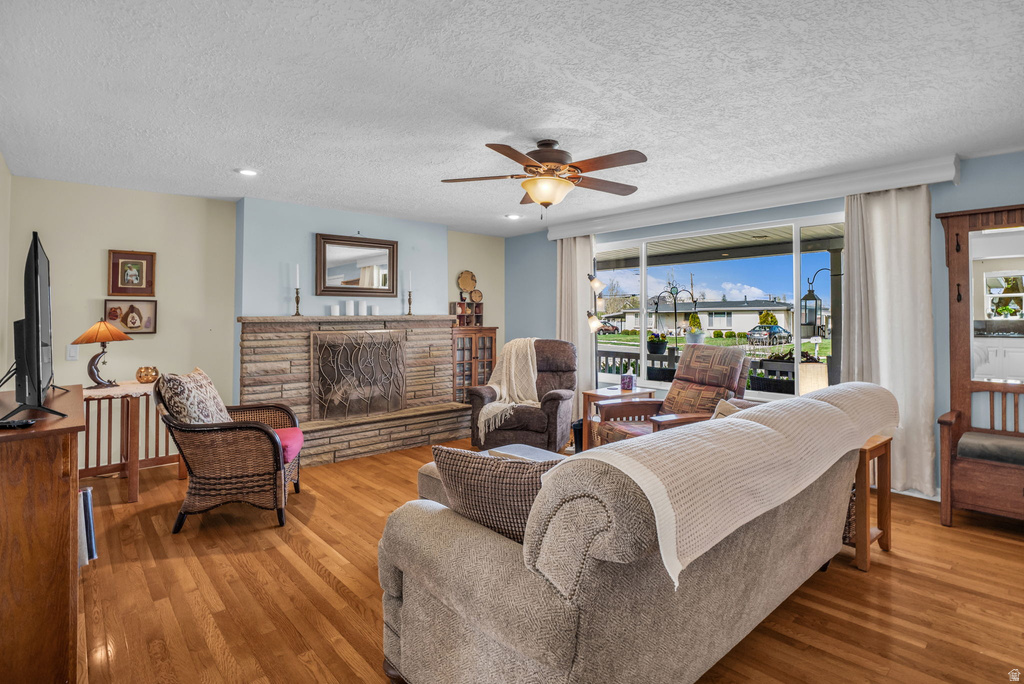 1018 E SAGEHILL DR Holladay, UT 84124