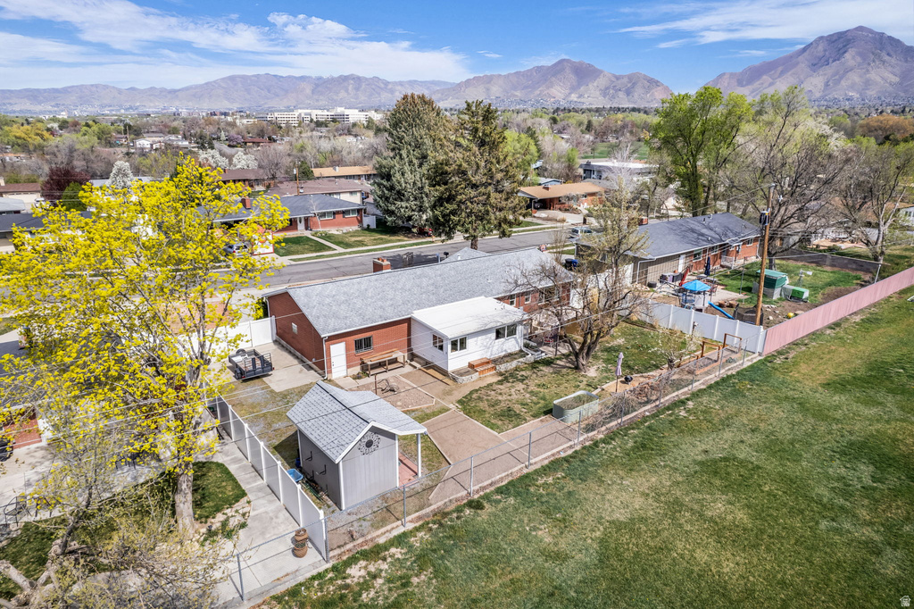 1018 E SAGEHILL DR Holladay, UT 84124