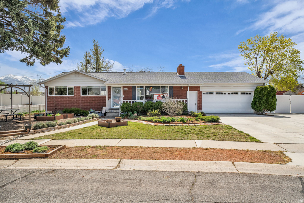 1018 E SAGEHILL DR Holladay, UT 84124