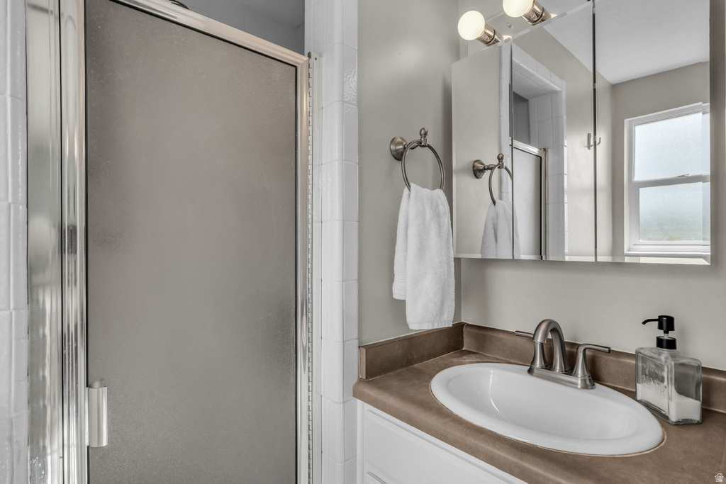 1018 E SAGEHILL DR Holladay, UT 84124