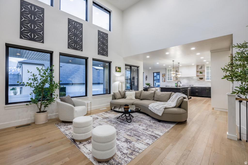 10581 S VERDA CIR South Jordan, UT 84095