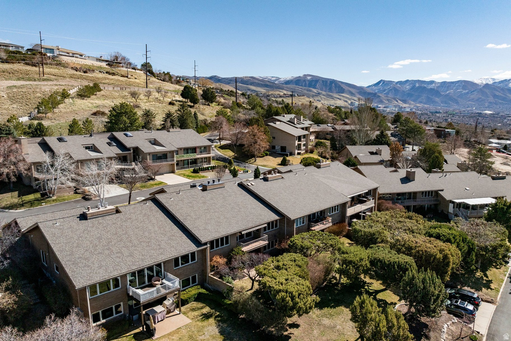 849 N JUNIPERPOINT DR Salt Lake City, UT 84103