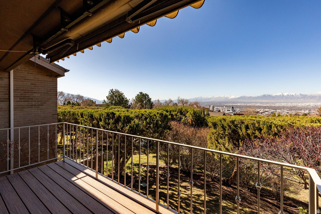 849 N JUNIPERPOINT DR Salt Lake City, UT 84103