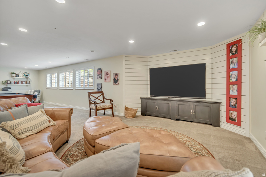 1810 N 1725 W Farr West, UT 84404