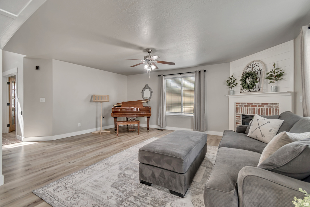 338 W RYE DR Saratoga Springs, UT 84045