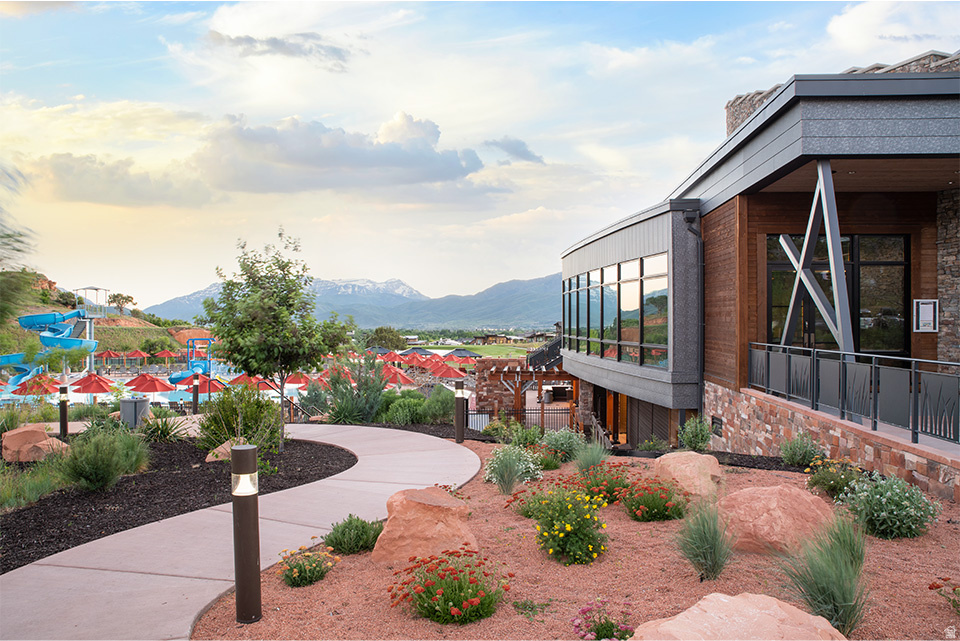 581 N RED MOUNTAIN CT Heber City, UT 84032