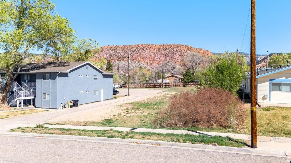281 S 200 E Cedar City, UT 84720