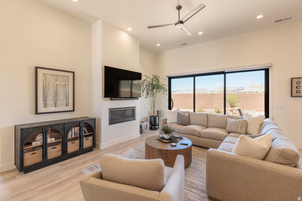 1206 W DOONBEG CT photo 5