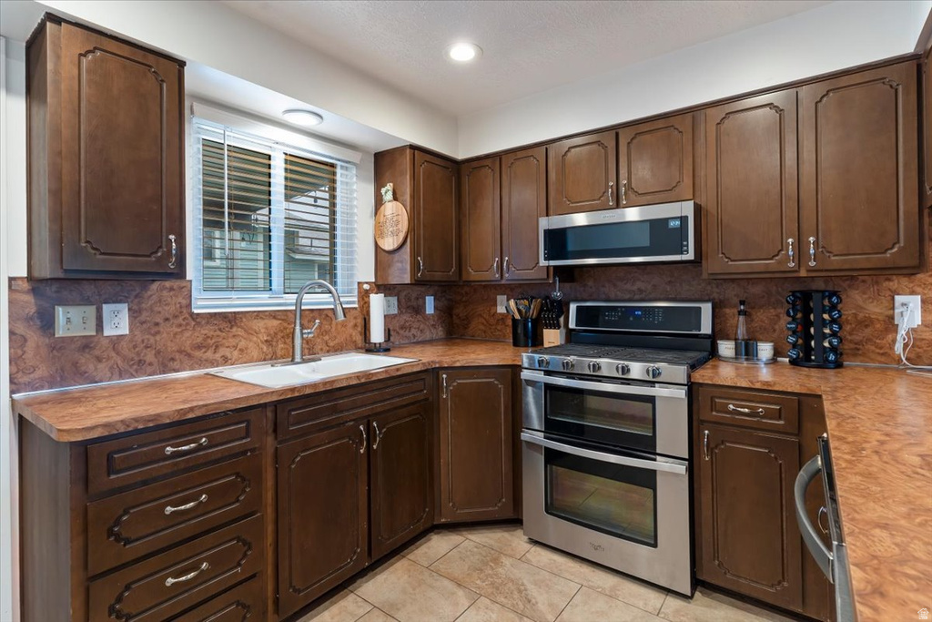 2607 N 100 W Sunset, UT 84015