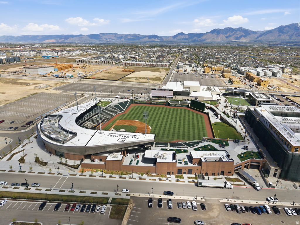10706 S TOPVIEW RD South Jordan, UT 84009