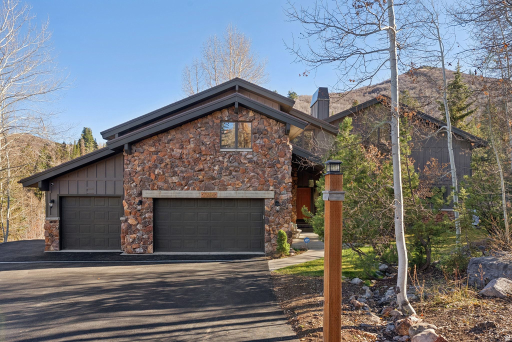 7294 N PINEBROOK RD Park City, UT 84098