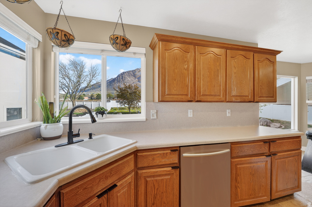684 E 2900 N North Ogden, UT 84414