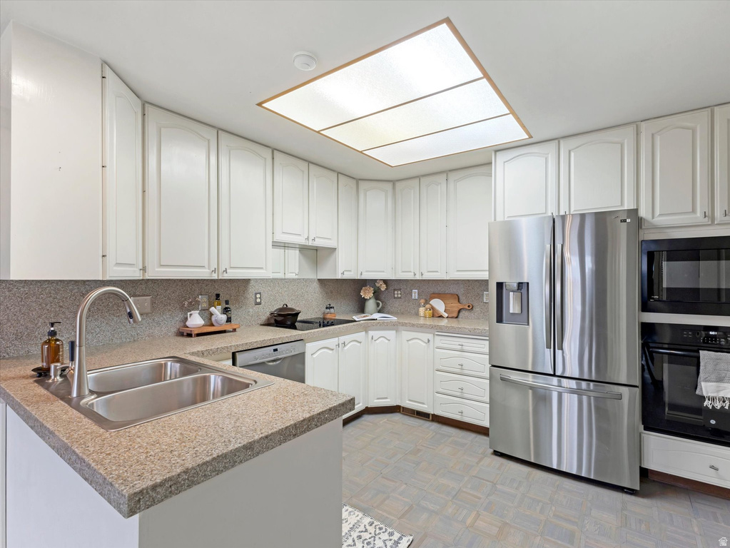 835 N GRANDRIDGE CT Salt Lake City, UT 84103