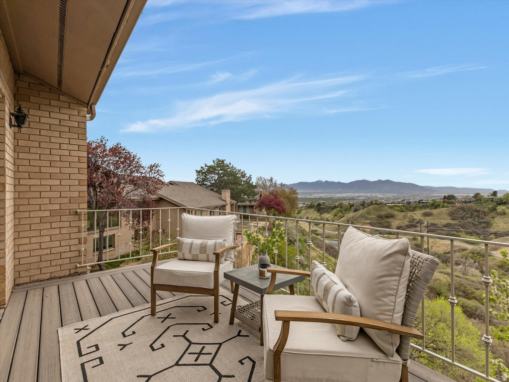 835 N GRANDRIDGE CT Salt Lake City, UT 84103