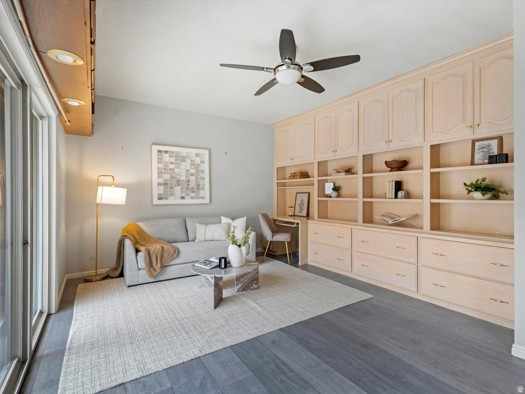 835 N GRANDRIDGE CT Salt Lake City, UT 84103