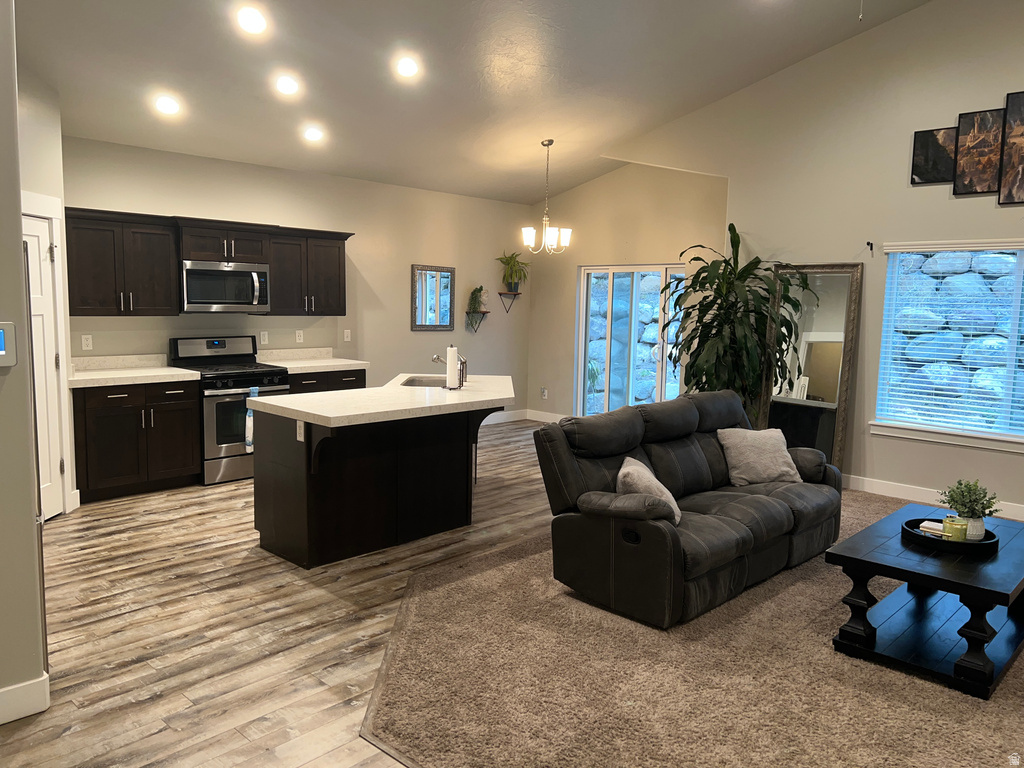 762 N WHITE HORSE DR Spanish Fork, UT 84660