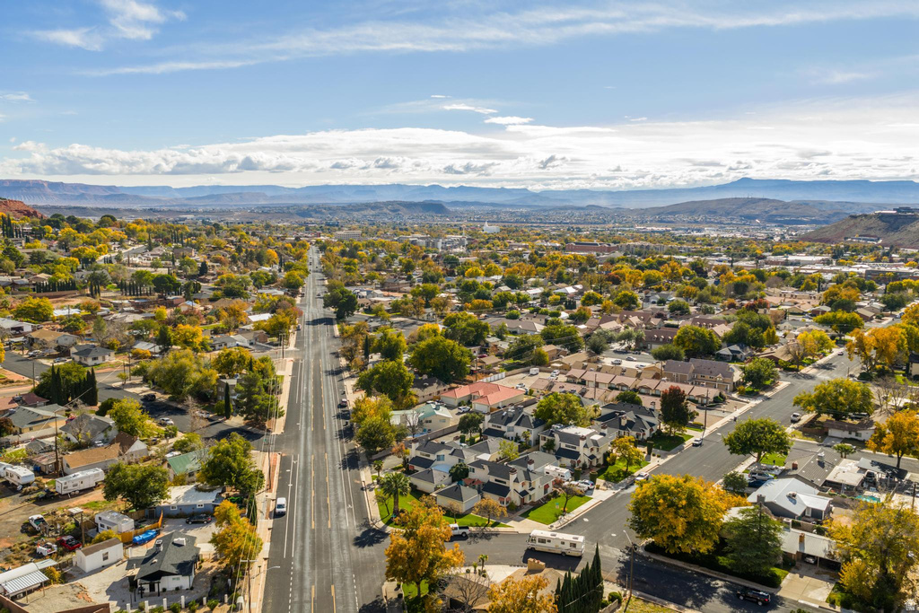 461 DIAGONAL ST St George, UT 84770